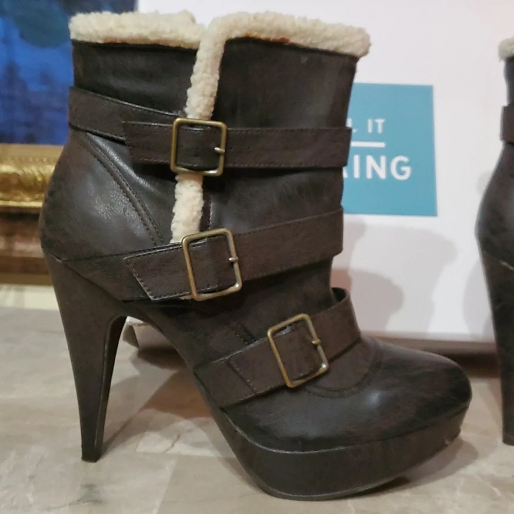 Call it Spring, size 8 - Picture 2 of 3